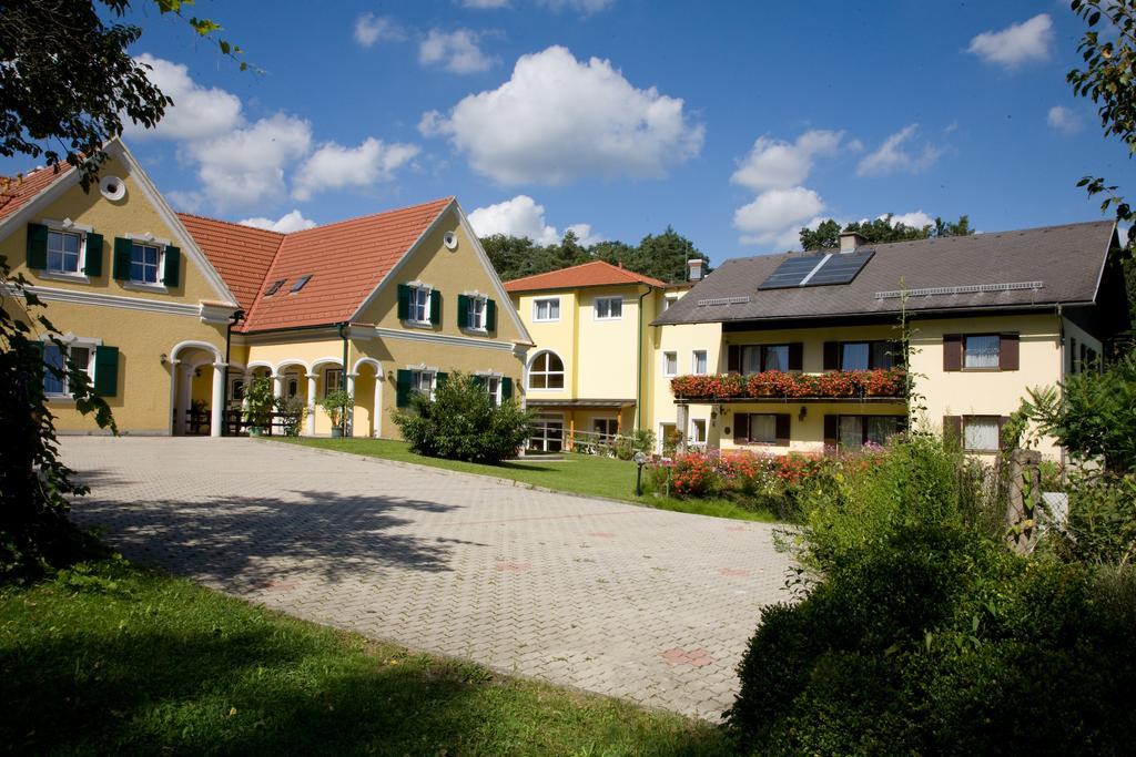 Bad Blumauerhof Hotel Buitenkant foto