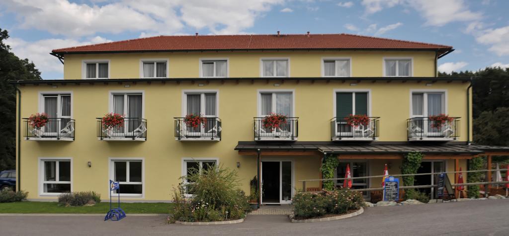 Bad Blumauerhof Hotel Buitenkant foto